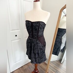 Ecote Urban Outfitters Black Pattern Strapless Dress Size SMALL